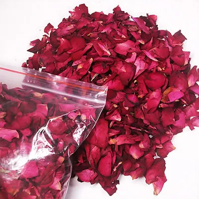 Imagen del producto de Pétalos de rosa secos, color rojo, 100 g, para decoración y uso en spas