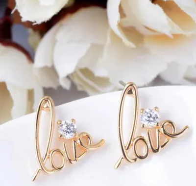 Produktbild von Love Ohrringe in der Farbe Gold