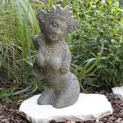 Produktbild von Dewi Figur Skulptur Stein Gott Statue Lavasand Bali Garten Steinfigur Deko 60 cm