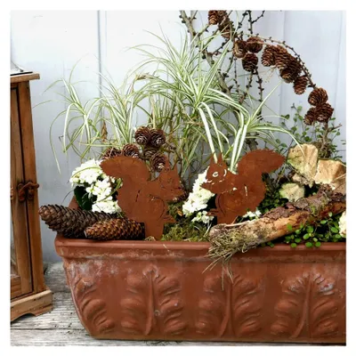 Produktbild von Beetstecker Rostdeko Eichhörnchen 2er Set Gartenstecker Metall Blumendeko Topfdeko