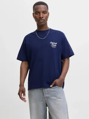 Zdjęcie produktu dla JACK&JONES ORIGINALS JORNORREBRO TYPO TEE SS z okrągłym dekoltem, kolor Ocean Cavern, rozmiar XL