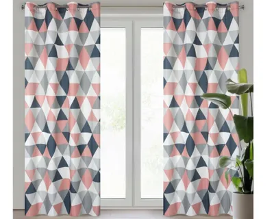 Obrázok produktu pre Dekoračný záves s krúžkami - Adina ružový s geometrickým motívom 140 x 250 cm, ZA-391705