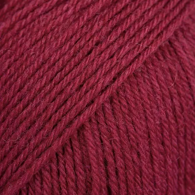 Produktbild von Drops Fabel Uni Colour 113 Ruby Red Strickgarn
