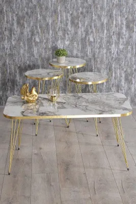 Image de Ensemble de 4 tables basses, aspect marbre doré, ovales, 90 x 50 cm