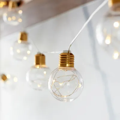 Produktbild von 10-teilige Lichterkette für den Innenbereich, LED, Micro, kabellos, warmweiß - Weiß, mit Batteriebetrieb und Timer, Glühbirnen-Optik