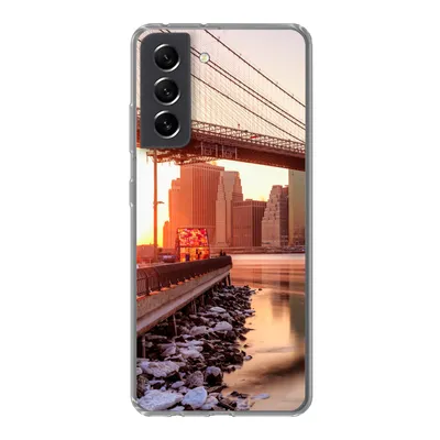 Produktbild von MuchoWow® Handyhülle Schutzhülle Hülle für Samsung Galaxy S21 FE New York - Brooklyn - Brücke Silikon Softcase Handy Hülle - Mobiltelefonhülle