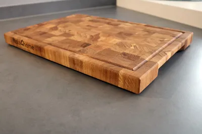 Produktbild von Mittleres Schneidebrett Stirnholz aus Eiche Würfelmuster von holz4home®
