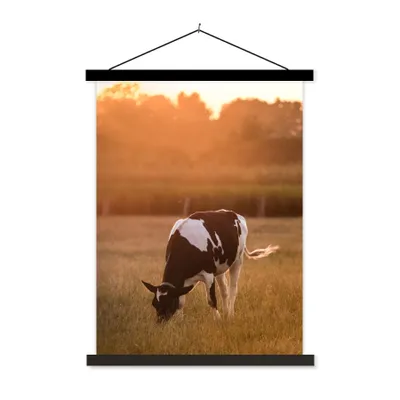 Produktbild von MuchoWow® Textilposter Kuh - Sonne - Tiere 60x80 cm mit schwarzem Rahmen - Plakathalter
