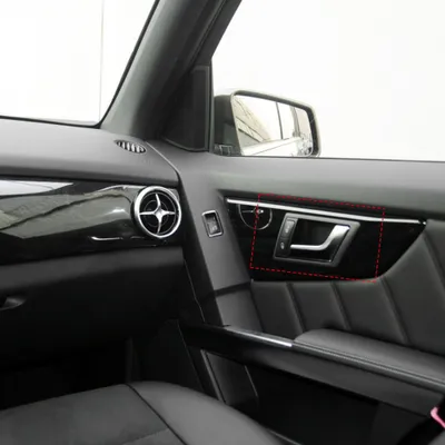 Zdjęcie produktu dla Para uchwytów do drzwi wewnętrznych, lewy i prawy, kolor srebrny, pasujące do Mercedes Benz klasy C 09–16