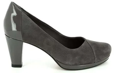 Produktbild von Clarks Women's Chorus Carol Grau Wildleder Pumps 35,5