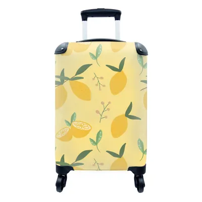 Produktbild von MuchoWow® Koffer Handgepäck Trolley Rollkoffer Kleine Reisekoffer mit 4 Rollen - Zitronen - Früchte - Muster - Cabin Size < 55x40x23 cm & 55x40x20 cm - Fotokoffer - Kabinenkoffer - Boardgepäck - Reise-Box - Reisekoffer - Reisegepäck - Koffer mit Bild - Trolley für Kinder