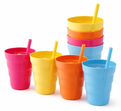 Zdjęcie produktu dla Kubki z słomką, które można ustawiać jeden na drugim – zestaw 8 sztuk – 300 ml – kubki wielokrotnego użytku do lemoniady, soku i mleka