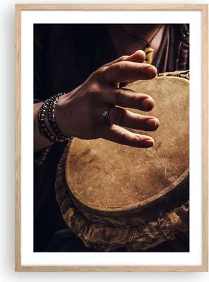 Produktbild von Gerahmtes Poster - Rahmen in heller Eiche - Trommel Indien Musiker - 50x70 cm - Wand Bild - Wanddeko - Wandbilder - Kunstposter - Wandposter - Bilderrahmen - Bilder - Kunstdruck - P2NPA50x70-4866