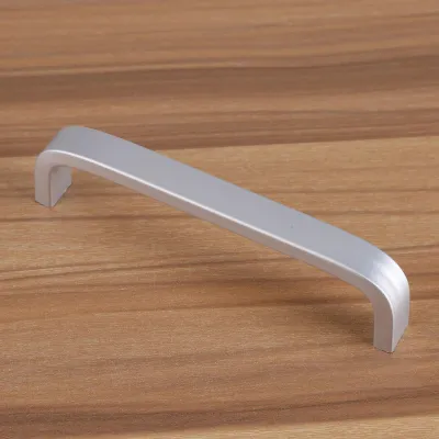 Image de Alliage d'aluminium Poignées de porte mates pour armoires à portes battantes 96 mm fixe