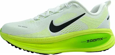 Produktbild von Nike Vomero 18 Damen Sportschuh in Weiß, Größe 7.5