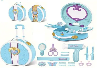 Image de Une Coiffeuse Avec Miroir Dans Une Valise À Roulettes