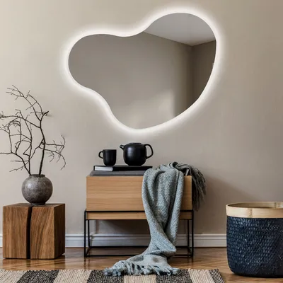 Produktbild von Unregelmäßiger asymmetrischer Spiegel mit LED Beleuchtung 84x64 cm - mit LED Beleuchtung - LED Farbe Kaltweiß 7000K - Individuell Nach Maß - Beleuchtet Wandspiegel Lichtspiegel Badezimmerspiegel NER221