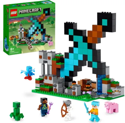 Obrázek produktu pro LEGO 21244 Minecraft Sada Mečová základna, hračka s figurkami Creepera, Vojáka, Strážného bojovníka a Kostlivce, sada pro chlapce a dívky od 8 let