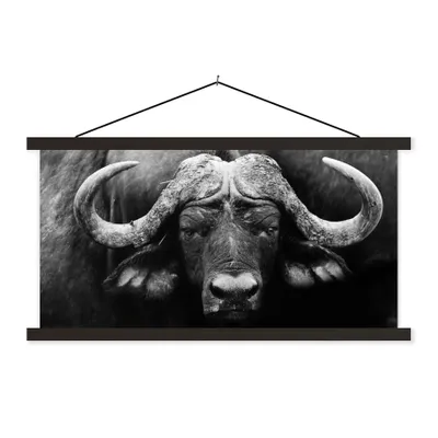 Produktbild von MuchoWow® Textilposter Tiere - Büffel - Schwarz - Weiß - Porträt 60x30 cm mit schwarzem Rahmen - Textilien