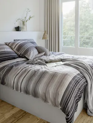 Produktbild von Irisette GmbH & Co. KG Mako-Satin Bettwäsche Set Wave-J 8651 Farbe grau Größe 135x200+80x80