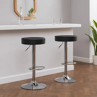 Produktbild von Moderner Barhocker im 2er Set höhenverstellbar und komfortabel