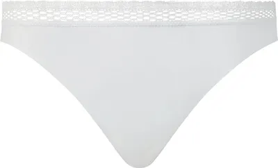 Zdjęcie produktu dla Stringi damskie Chantelle - Cozy Chic, niewidoczne, oddychające białe M