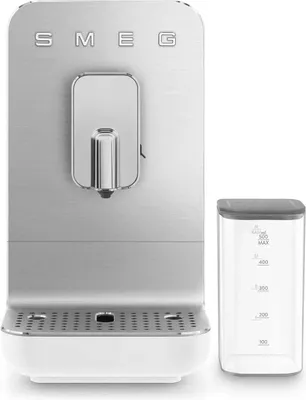 Obrázok produktu pre SMEG BCC13WHMEU Espressomaschine mit Milchfunktion mattweiß Edelstahl