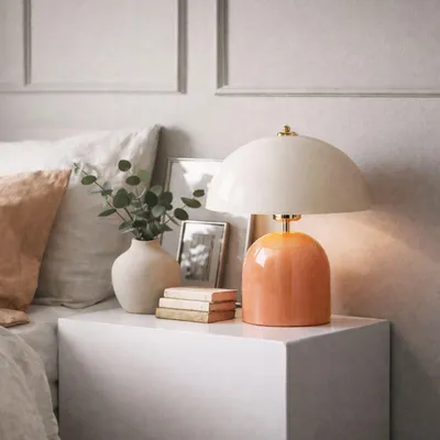 Produktbild von Opviq, Moderne Tischlampe mit Metallkörper, Salmon, 32 cm hoch, Ø25 cm, 150 cm Kabel, Schalter am Kabel, E27 Fassung, max. 40 W, IP20, ideal für stilvolle Wohnräume.