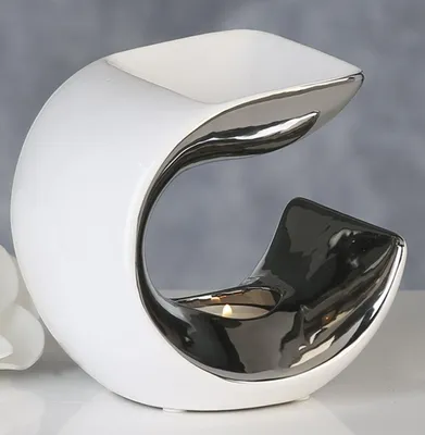 Produktbild von Moderne Duftlampe Aromabrenner Curve aus Keramik weiß/Silber 14x14x10 cm