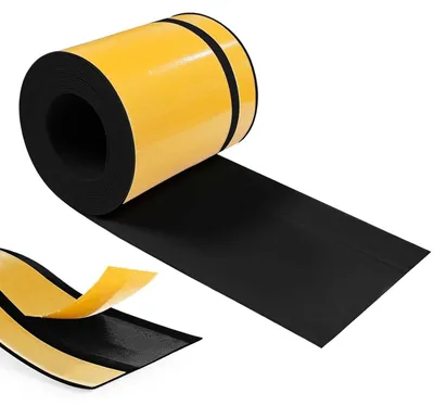 Productafbeelding van Zelfklevende PVC Plint, 70 mm x 20 mm x 6 m, zwart