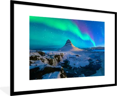 Produktbild von MuchoWow® MuchoWow® Gerahmtes Poster Nordlichter - Berge - Island 90x60 cm - Poster mit zchwarzem Bilderrahmen - Wanddekoration - Fotos