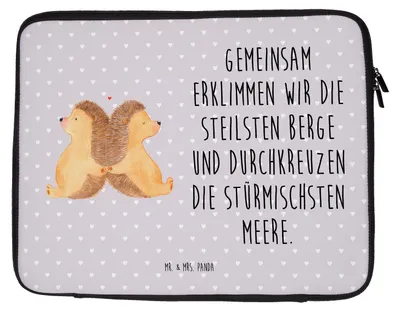 Produktbild von Mr. & Mrs. Panda Laptop Tasche Igel händchenhaltend 33 x 42 cm - Grau Pastell - Geschenk, Laptoptasche, Jahrestag, Sleeve, Liebe, Verlobung, Hülle, Verknallt, Freundin