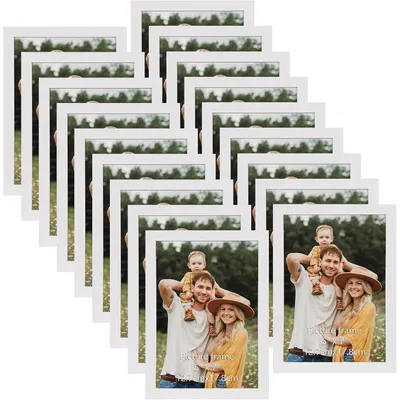 Productafbeelding van Set van 18 fotolijsten, 13x18 cm, wit, geschikt voor wandmontage of plaatsing op een tafel
