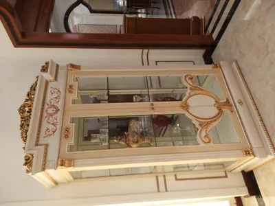Produktbild von Vitrine Glas Schrank Wohnzimmer Schaufenster 2türige Vitrinen Barock Rokoko Neu