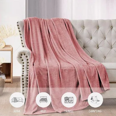 Produktbild von Famanu Fleece Decke 130 x 160 cm - Rosa - Superweiche Flanelldecke für Sofa & Kinderbett