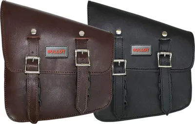 Seitenansicht nebeneinander von schwarzen und braunen Motorrad-Solo-Taschen – robuste laminierte Ledersatteltaschen von German Wear mit Schnallen- und Clipverschluss, verstellbaren Schnallen und kompakter Bauweise für Werkzeug und Ausrüstung.