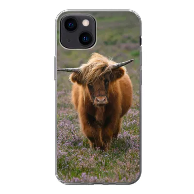 Produktbild von MuchoWow® Handyhülle Schutzhülle Hülle für iPhone 13 mini Schottische Hochlandbewohner - Heidelandschaft - Tiere Silikon Softcase Handy Hülle - Softcase