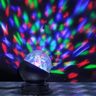 Produktbild von Disco-Lamp | kleiner Lichteffekt für Party und Dekoration | 3-Farbiges Farbenspiel