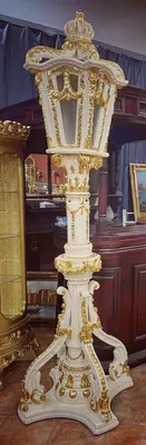 Produktbild von Pompöös by Casa Padrino Barock Laterne Creme / Gold - Pompööse Barock Stehleuchte designed by Harald Glööckler