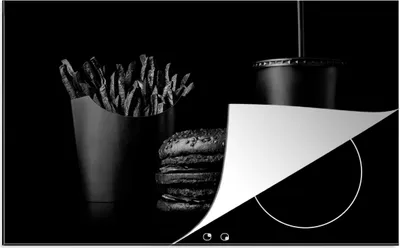 Produktbild von KitchenYeah© Herdabdeckplatte Fastfood-Mahlzeit mit Burger und Pommes frites in Schwarz-Weiß , 80x52cm, Küche Deko, Glaskeramikkochfeld Herdabdeckung, Abdeckplatte fùr Kochfeld