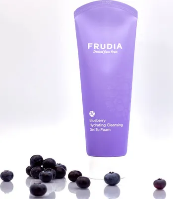 Produktbild von Frudia Blueberry Hydrating Cleansing Gel to Foam