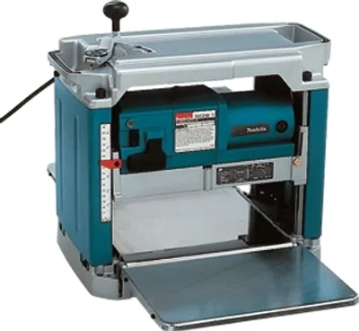 Image de Makita 2012NBX, rabot d'ébarbage, 1650W, 3-155mm, idéal pour le travail du bois, coupe précise et rapide, faible niveau de ofVibration, grande puissance, facilité d'utilisation et longue durée de vie.