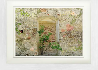 Zdjęcie produktu dla Ściany Oprawiony obraz z eleganckim passepartout | Obrazy ścienne | W ramie obrazu - Romantyczna ściana ogrodowa (30 x 40 cm)
