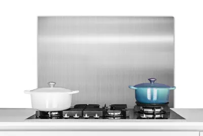 Obrázok produktu pre MuchoWow® Splashback Kuchyňa - Kuchynský backsplash - Ochrana steny pre sporák a drez Metalická potlač - Strieborná - Sivá 90x60cm Alu-Dibond