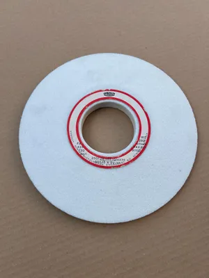 Produktbild von Tyrolit Topfschleifscheibe 250mm 89A46K für Metallbearbeitung