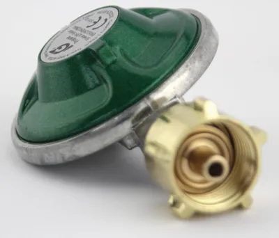 Imagen del producto de Kit de regulación de presión de 30 mbar, con manguera de gas de 80 cm, y etiqueta de seguridad, para barbacoas a gas