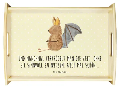 Produktbild von Mr. & Mrs. Panda Holztablett Fledermaus Sitzen - Gelb Pastell - Geschenk, Serviertablett, Lustige Sprüche, Entspannen, Tablett, Bett-Tablett, Motivation, Sofa, Servier