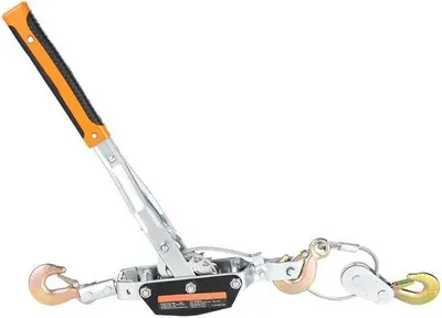 Imagen del producto de Cable de acero de 3,5 metros de longitud, con un peso de 5 toneladas, equipado con un potente cabrestante de doble tracción, ideal para el rescate de vehículos. Capacidad de tracción: 5000 kg. Incluye 3 ganchos, fabricado en acero, color