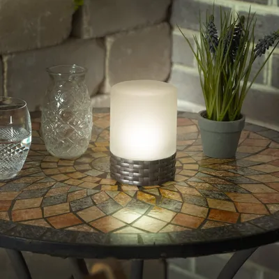 Produktbild von esotec Dekorative Solar Tischleuchte Rattan Style aus Glas wetterfest 102075
