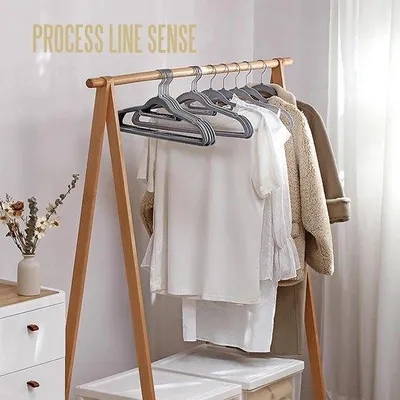 Obrázok produktu pre Závesné vešiaky Famanu, zamatové, s 360° otočným hákom – čierna, sivá, béžová